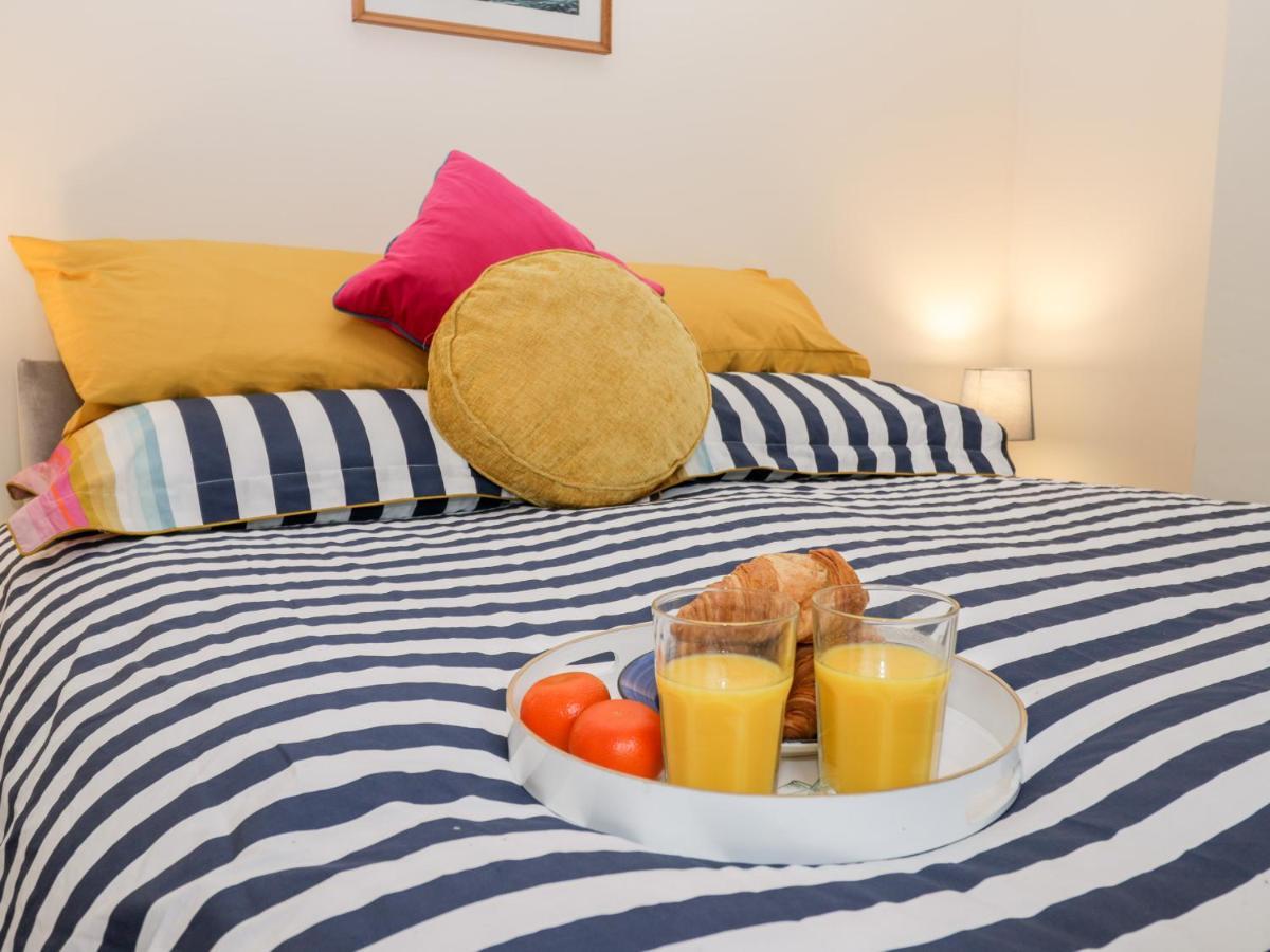 Harbour Hideaway Villa Whitby Ngoại thất bức ảnh