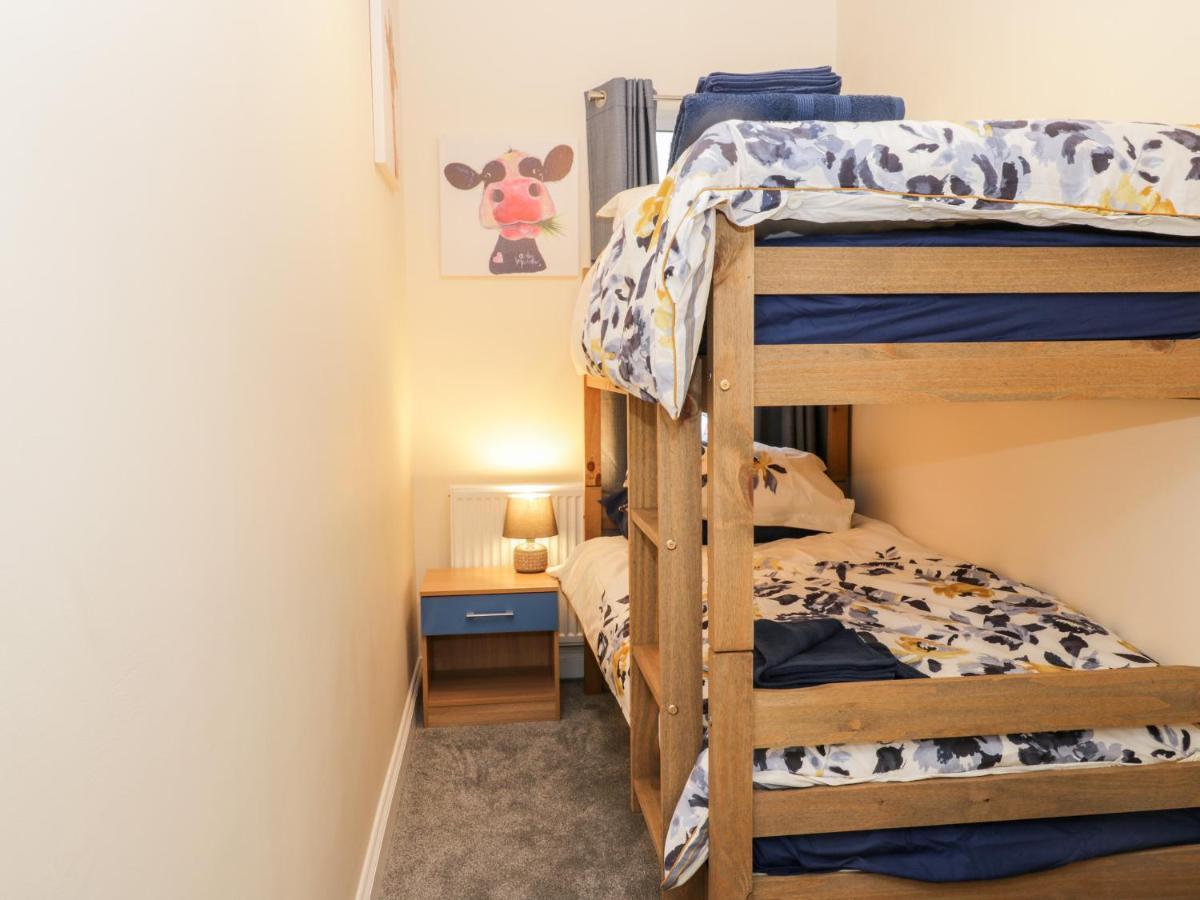 Harbour Hideaway Villa Whitby Ngoại thất bức ảnh