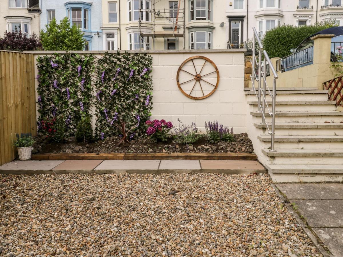 Harbour Hideaway Villa Whitby Ngoại thất bức ảnh